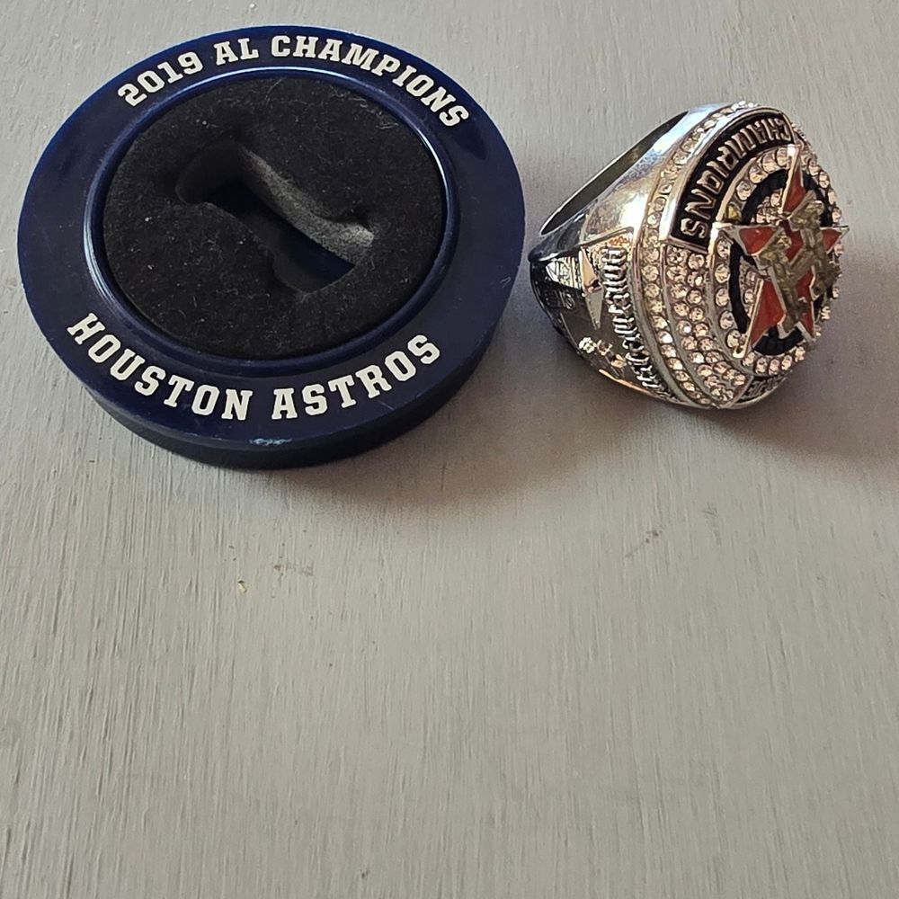 Astros 2019 AL Champions SGA Ring w/ Display Base | Rare Complete Set